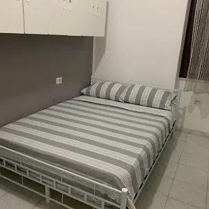 Affittacamere Bedroom Low Cost Di Elisa Quartucciu